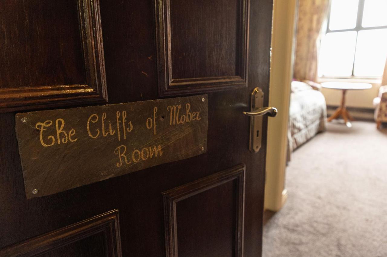 Ballinalacken Castle Country House Hotel Doolin Extérieur photo